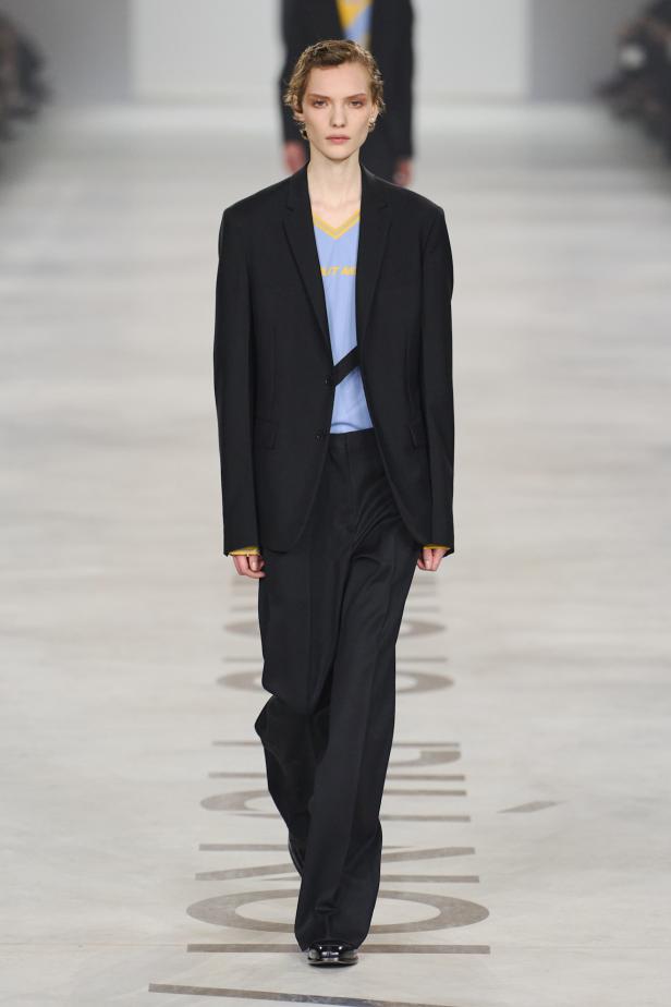 كيوري ترفع شعار "خزانة للجميع‎"‎‏ في أول عرض لها مع ‏Fendi‏ لموسم خريف 2026‏