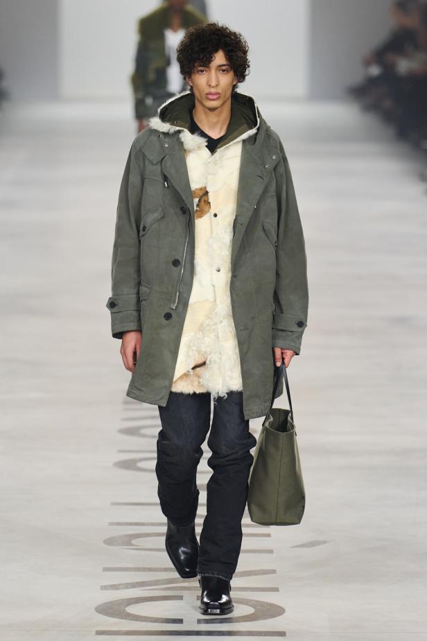 كيوري ترفع شعار "خزانة للجميع‎"‎‏ في أول عرض لها مع ‏Fendi‏ لموسم خريف 2026‏