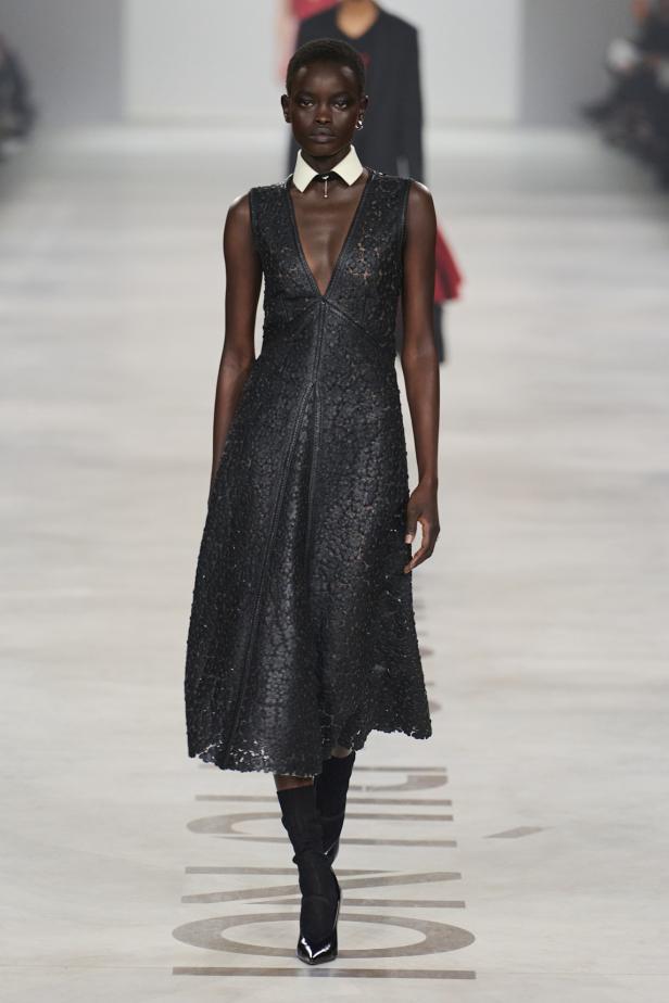 كيوري ترفع شعار "خزانة للجميع‎"‎‏ في أول عرض لها مع ‏Fendi‏ لموسم خريف 2026‏