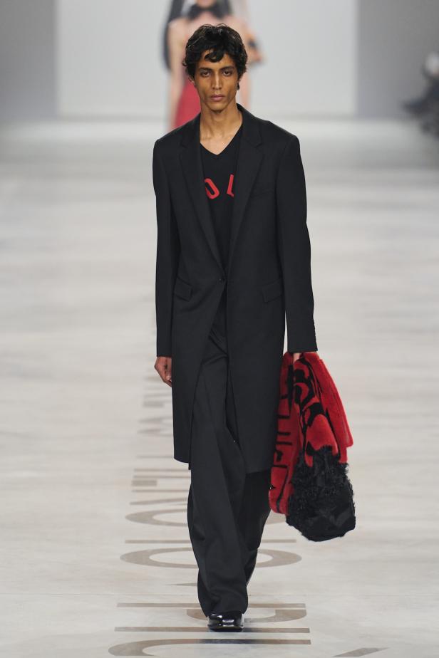 كيوري ترفع شعار "خزانة للجميع‎"‎‏ في أول عرض لها مع ‏Fendi‏ لموسم خريف 2026‏