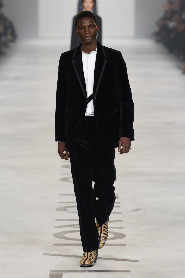 كيوري ترفع شعار "خزانة للجميع‎"‎‏ في أول عرض لها مع ‏Fendi‏ لموسم خريف 2026‏