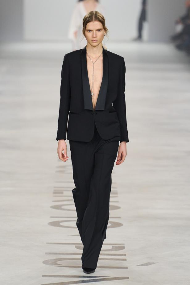 كيوري ترفع شعار "خزانة للجميع‎"‎‏ في أول عرض لها مع ‏Fendi‏ لموسم خريف 2026‏