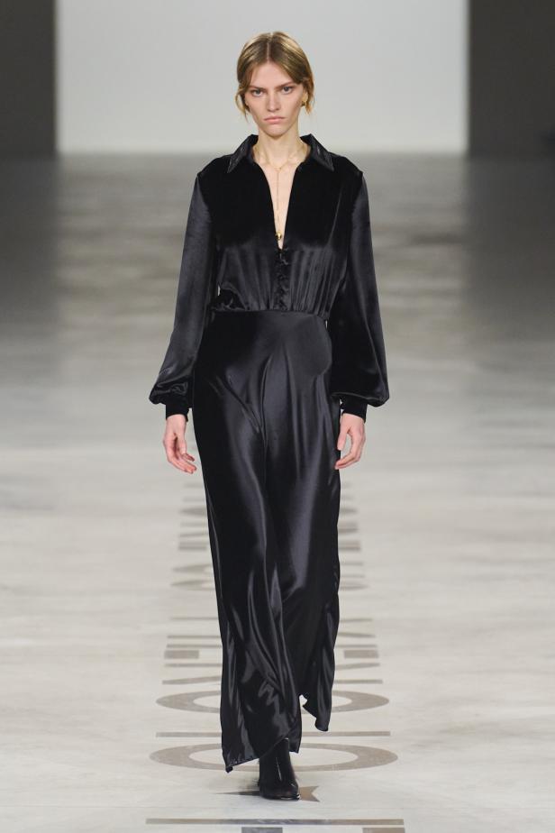 كيوري ترفع شعار "خزانة للجميع‎"‎‏ في أول عرض لها مع ‏Fendi‏ لموسم خريف 2026‏