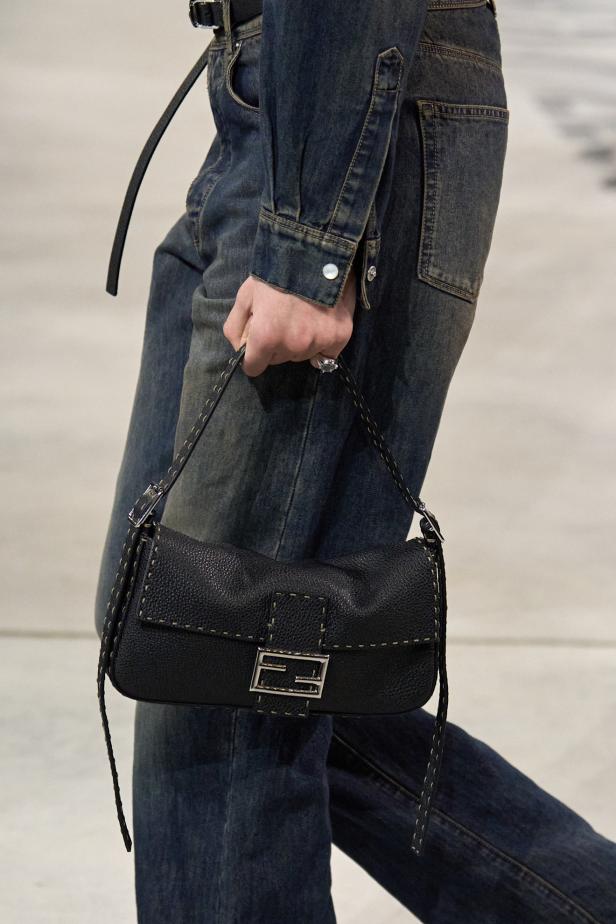 كيوري ترفع شعار "خزانة للجميع‎"‎‏ في أول عرض لها مع ‏Fendi‏ لموسم خريف 2026‏