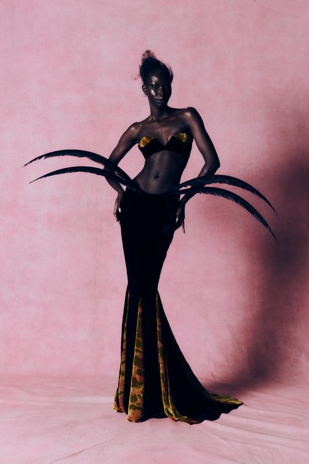 عودة الماكسماليزم في أبهى تجلياتها المسرحية في مجموعة Harris Reed لخريف و شتاء 2026 للملابس الجاهزة