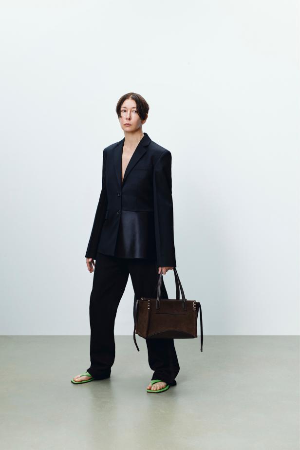 مجموعة JW Anderson تجربة فنية متكاملة