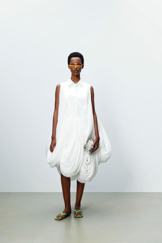 مجموعة JW Anderson تجربة فنية متكاملة