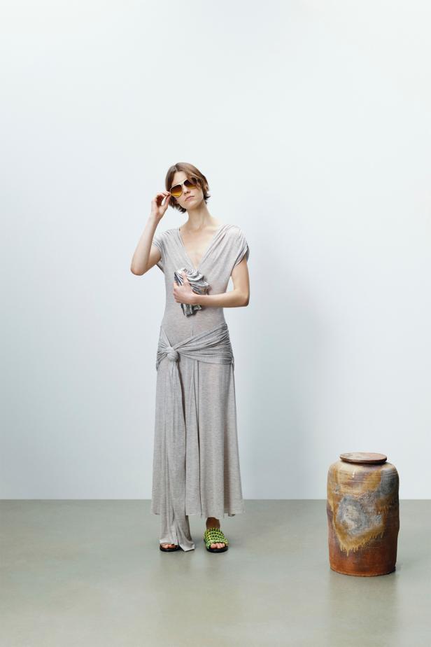 مجموعة JW Anderson تجربة فنية متكاملة