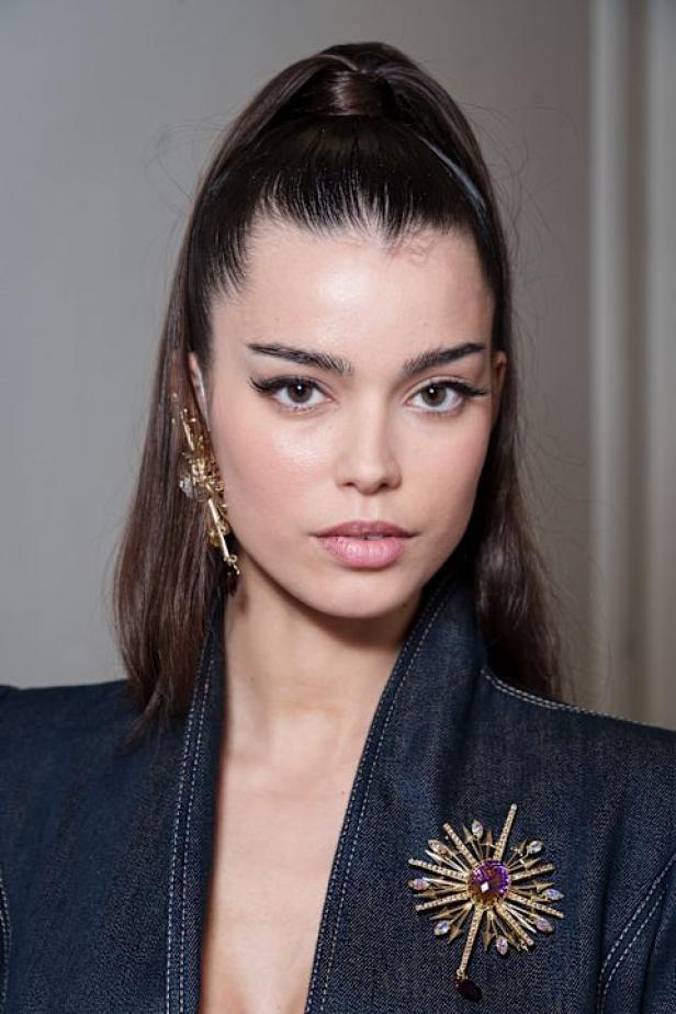 عرض أزياء مجموعة Julien Fournie لربيع وصيف 2026