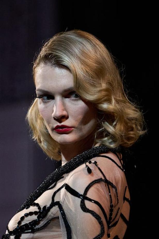 عرض أزياء مجموعة Julien Fournie لربيع وصيف 2026