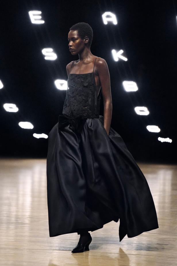 مجموعة Khaite لخريف وشتاء 2027 في نيويورك