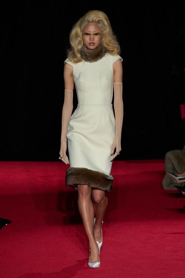 مجموعة لاكوان سميث لخريف 2026 للمرأة الغامضة والقوية