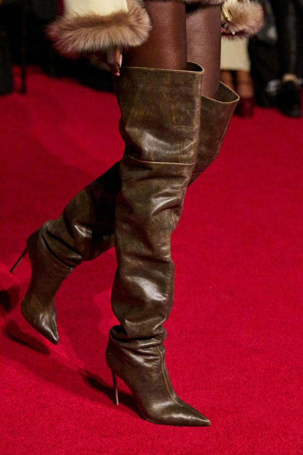 مجموعة لاكوان سميث لخريف 2026 للمرأة الغامضة والقوية