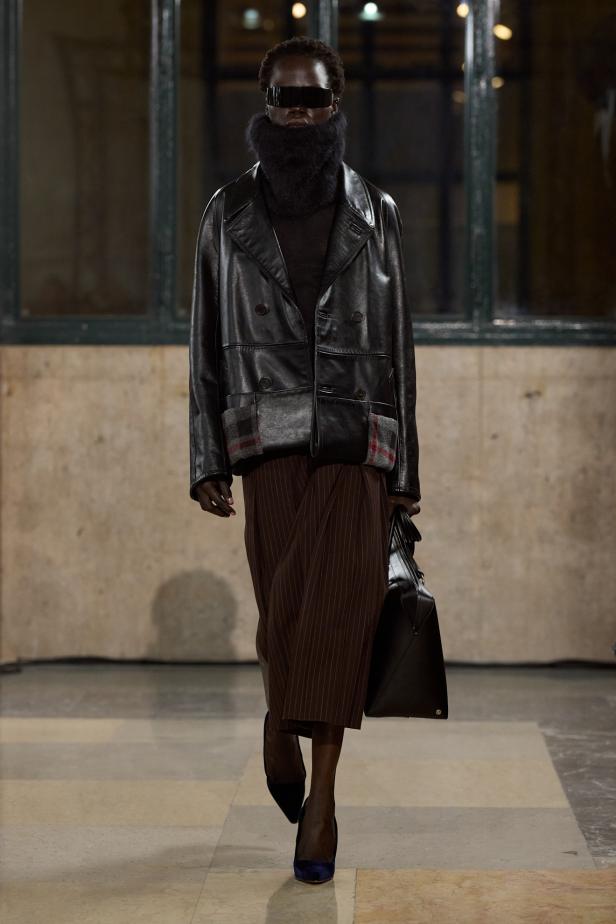 فن الأناقة المُستعجلة في مجموعة MM6 Maison Margiela خريف و شتاء 2026 للملابس الجاهزة