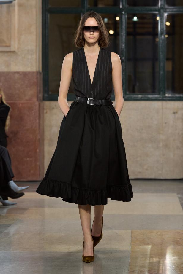 فن الأناقة المُستعجلة في مجموعة MM6 Maison Margiela خريف و شتاء 2026 للملابس الجاهزة