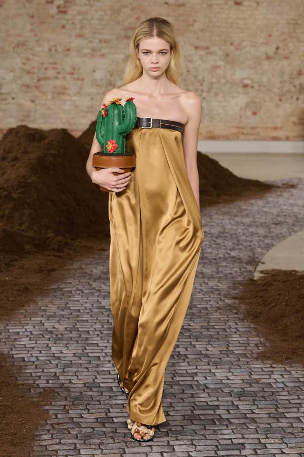 مجموعة موسكينو لخريف وشتاء 2026... رحلة حالمة من ميلانو إلى الأرجنتين‏