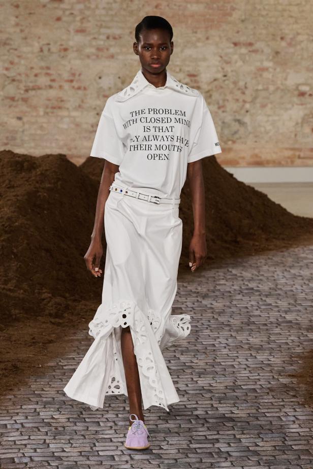 مجموعة موسكينو لخريف وشتاء 2026... رحلة حالمة من ميلانو إلى الأرجنتين‏