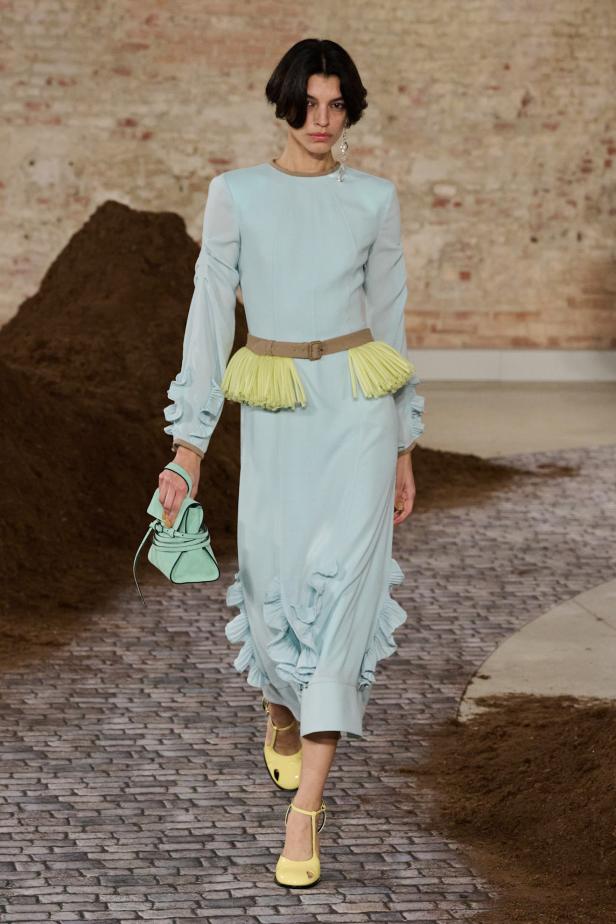 مجموعة موسكينو لخريف وشتاء 2026... رحلة حالمة من ميلانو إلى الأرجنتين‏