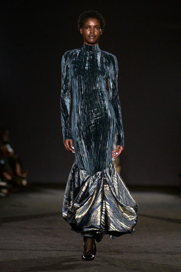 حكاية الأمل العابر للحدود في مجموعة Prabal Gurung خريف و شتاء 2026 للملابس الجاهزة