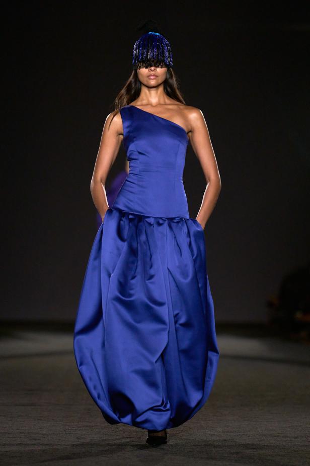 حكاية الأمل العابر للحدود في مجموعة Prabal Gurung خريف و شتاء 2026 للملابس الجاهزة