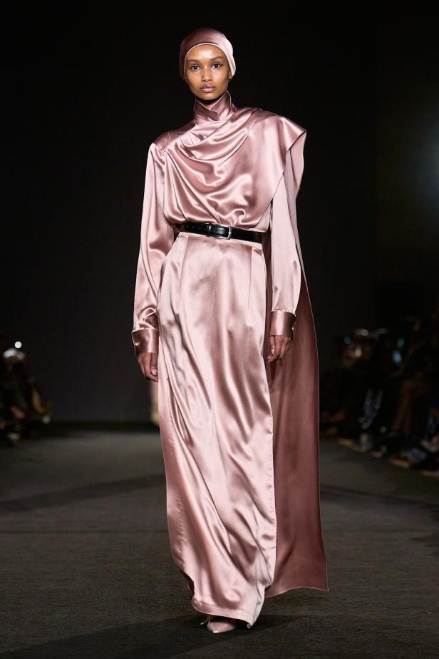 حكاية الأمل العابر للحدود في مجموعة Prabal Gurung خريف و شتاء 2026 للملابس الجاهزة