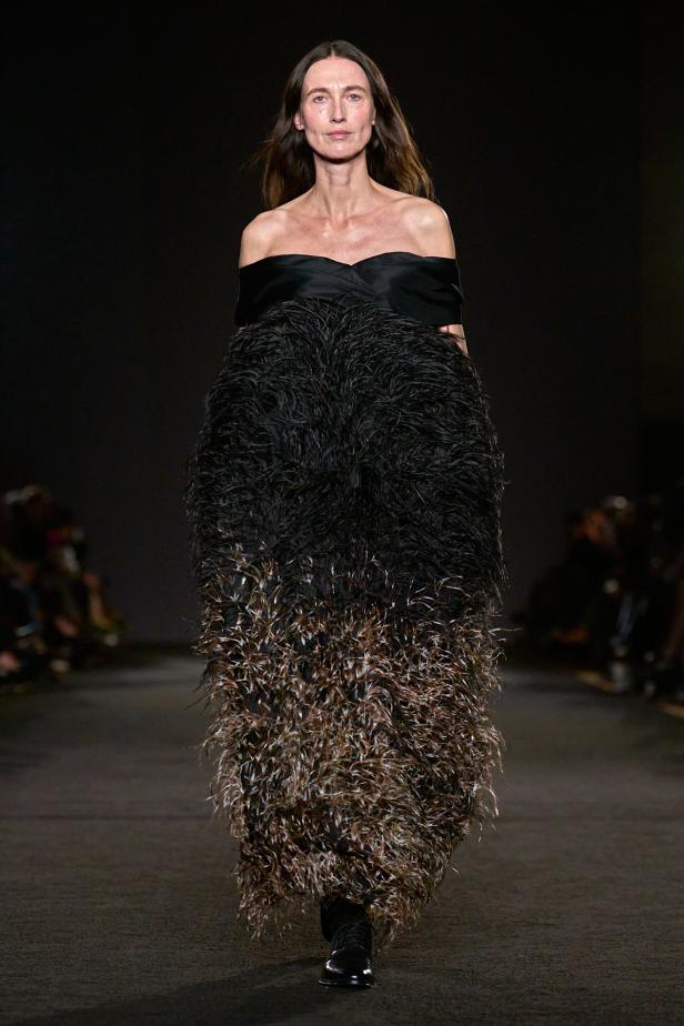 حكاية الأمل العابر للحدود في مجموعة Prabal Gurung خريف و شتاء 2026 للملابس الجاهزة