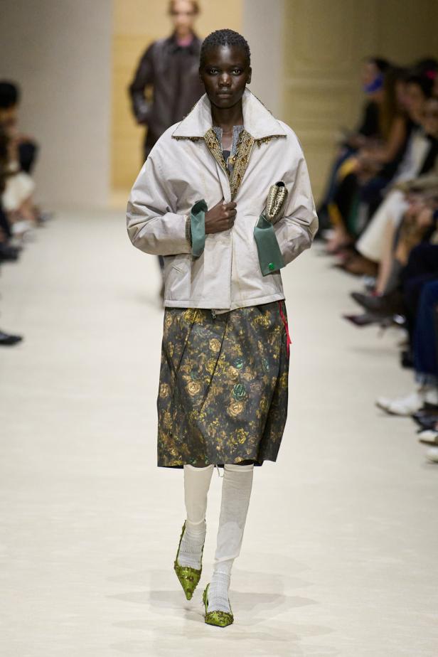 مجموعة ‏Prada‏ ‏لخريف 2026 وقوّة فن التنسيق الحرّ