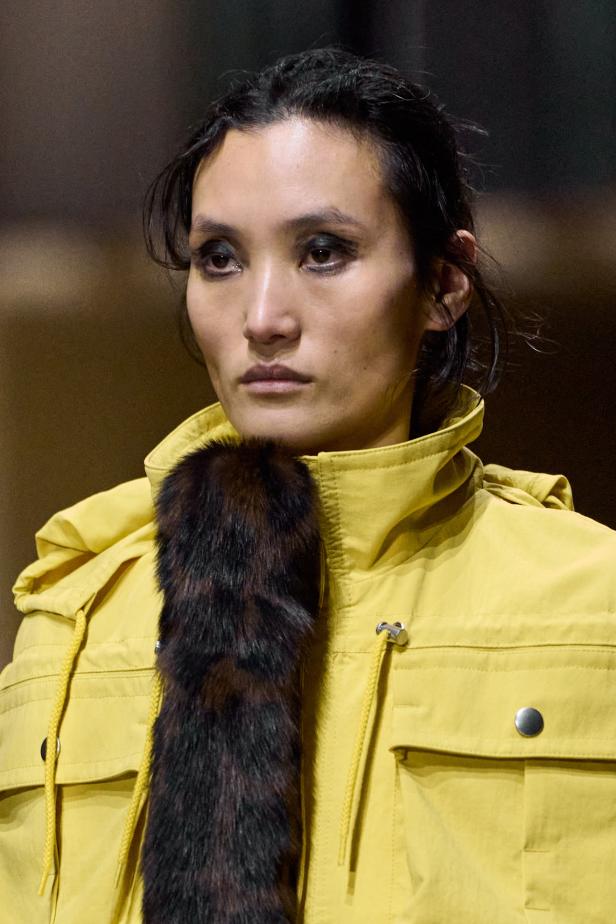 مجموعة ‏Prada‏ ‏لخريف 2026 وقوّة فن التنسيق الحرّ