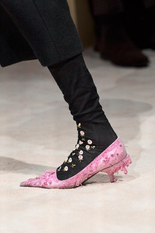 مجموعة ‏Prada‏ ‏لخريف 2026 وقوّة فن التنسيق الحرّ