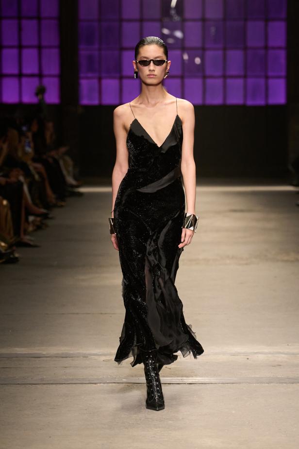 مجموعة Roberto Cavalli لخريف وشتاء 2026