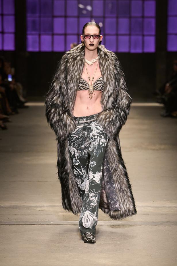 مجموعة Roberto Cavalli لخريف وشتاء 2026