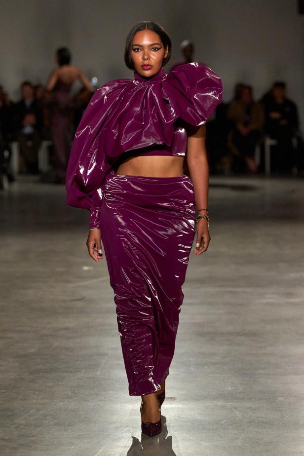 مجموعة Christian Siriano لخريف وشتاء 2026