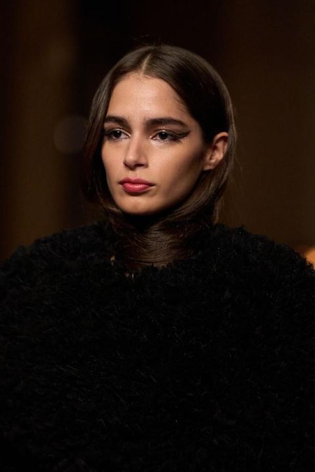 مجموعة لافتة لـChristian Siriano لخريف وشتاء 2026