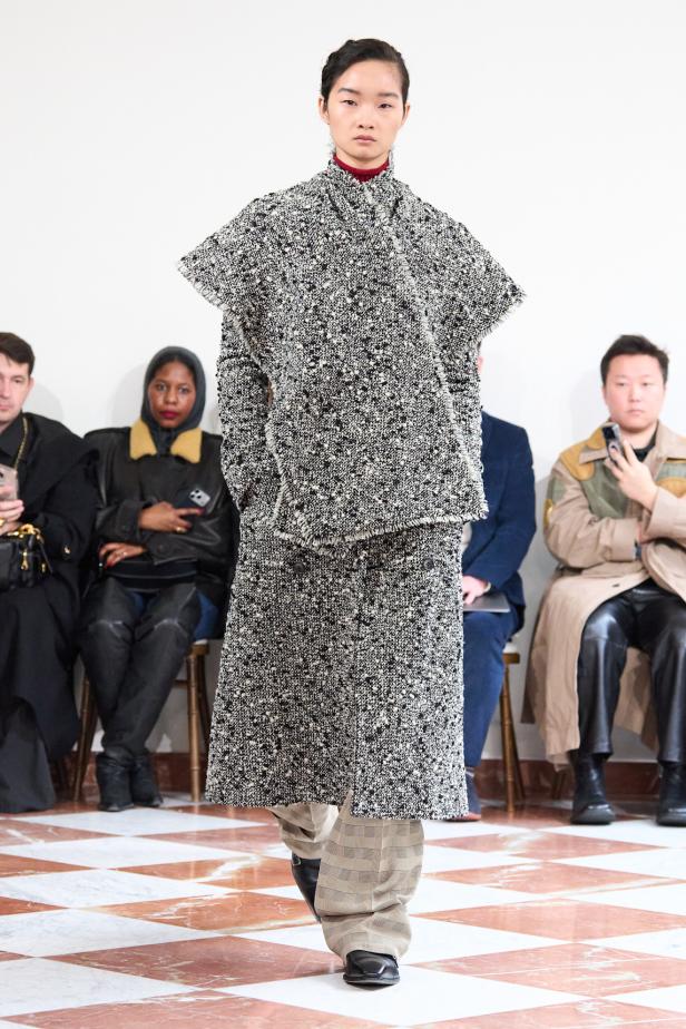 إميليا ويكستيد تُعيد إحياء أسطورة "فانو ميسان" في مجموعة خريف 2026‏