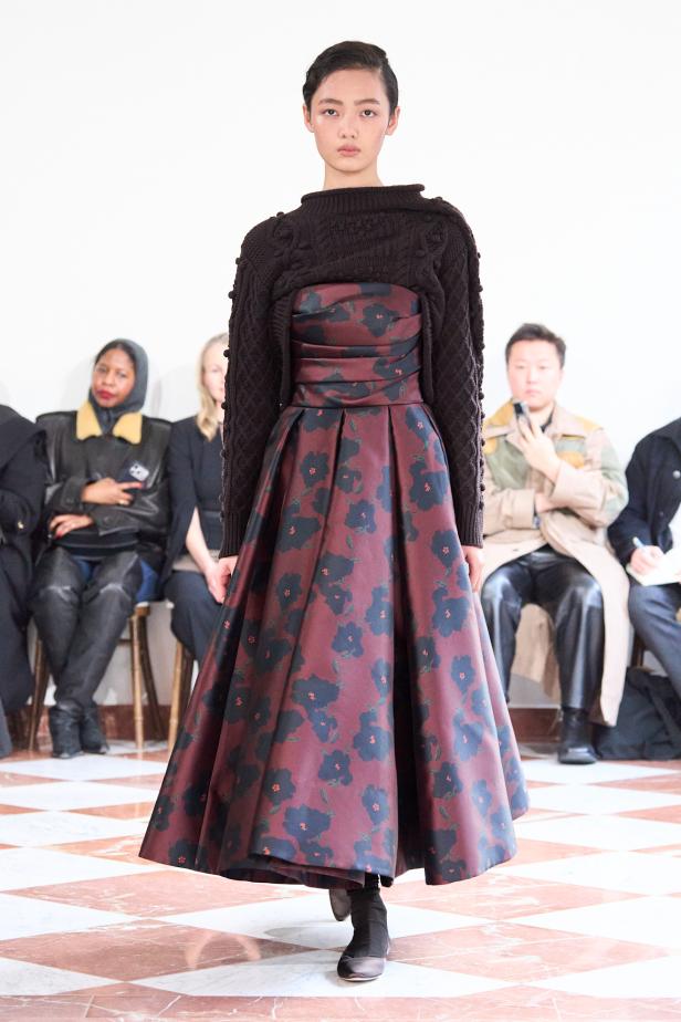 إميليا ويكستيد تُعيد إحياء أسطورة "فانو ميسان" في مجموعة خريف 2026‏