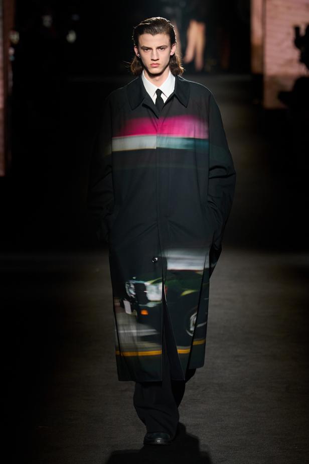 حين يتشكل الضوء داخل الظلال في مجموعة Balenciaga خريف وشتاء 2026 للملابس الجاهزة