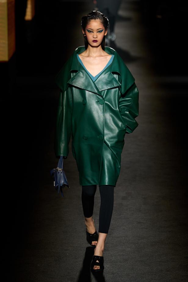 حين يتشكل الضوء داخل الظلال في مجموعة Balenciaga خريف وشتاء 2026 للملابس الجاهزة