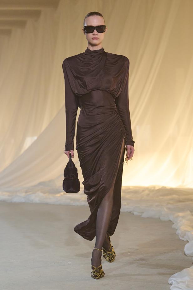 مجموعة بالمان Balmain لموسم خريف 2026 بداية قوية لمرحلة جديدة