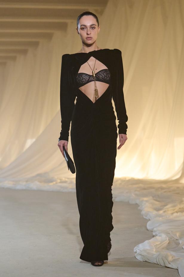 مجموعة بالمان Balmain لموسم خريف 2026 بداية قوية لمرحلة جديدة