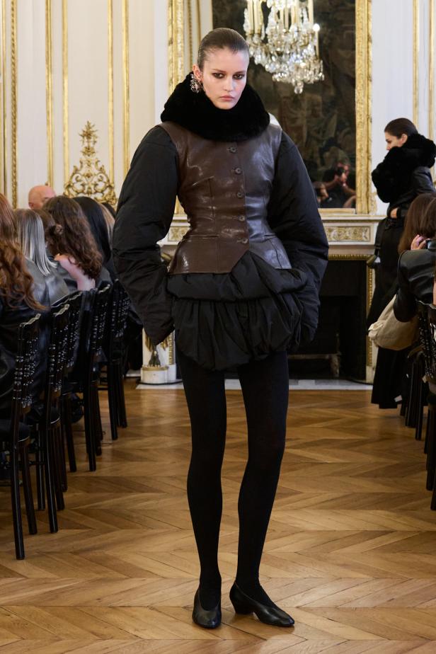 أبعد من مجرد فصل.. مجموعة ‏Magda Butrym‏ تحوّل الشتاء إلى موقف وبصمة