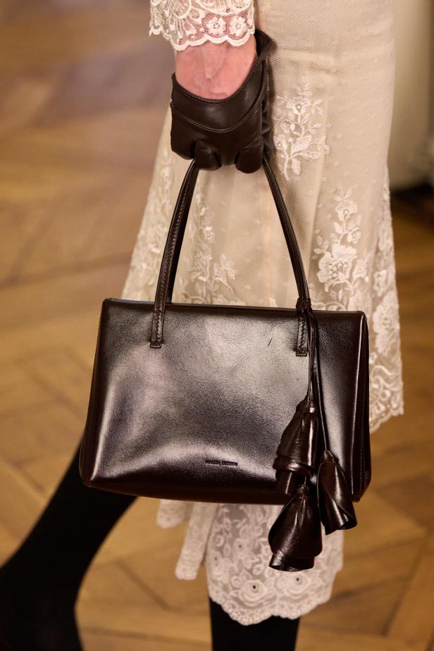 أبعد من مجرد فصل.. مجموعة ‏Magda Butrym‏ تحوّل الشتاء إلى موقف وبصمة