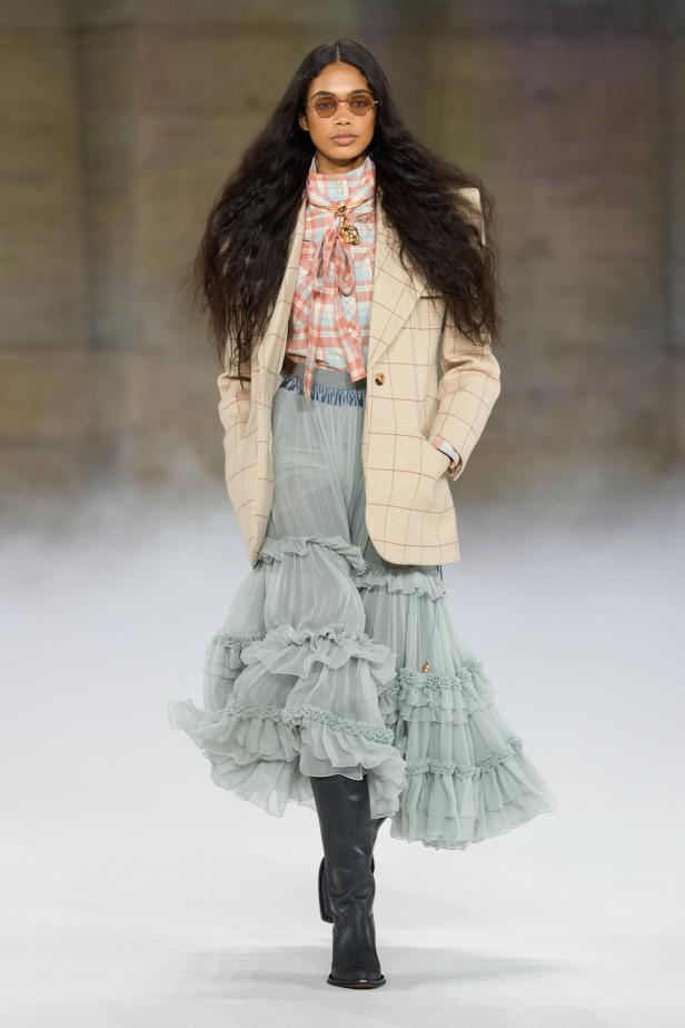 مجموعة كلوي لموسم خريف 2026 بعنوان The Devotion Collection