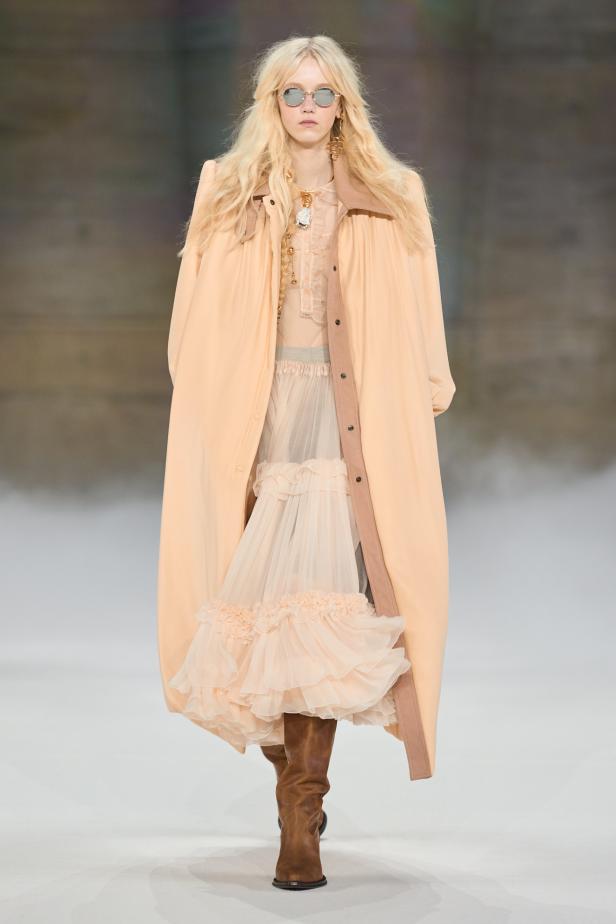 مجموعة كلوي لموسم خريف 2026 بعنوان The Devotion Collection