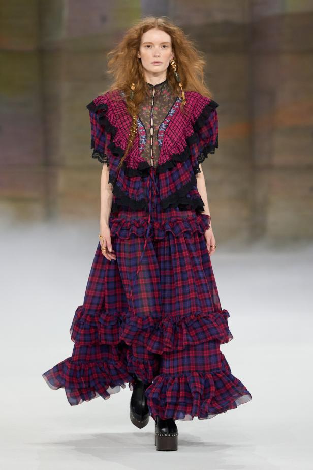 مجموعة كلوي لموسم خريف 2026 بعنوان The Devotion Collection