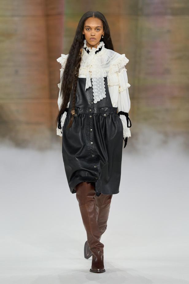 مجموعة كلوي لموسم خريف 2026 بعنوان The Devotion Collection