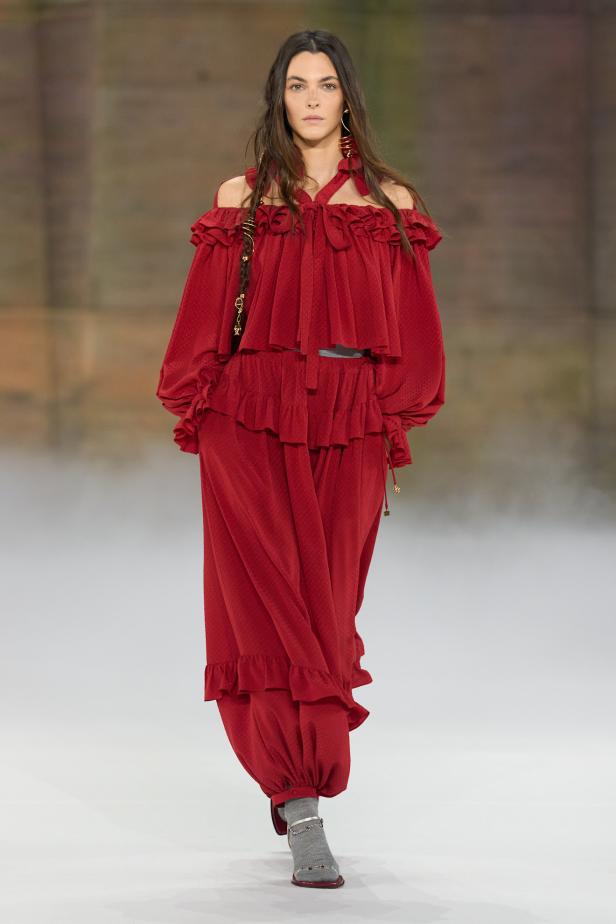 مجموعة كلوي لموسم خريف 2026 بعنوان The Devotion Collection