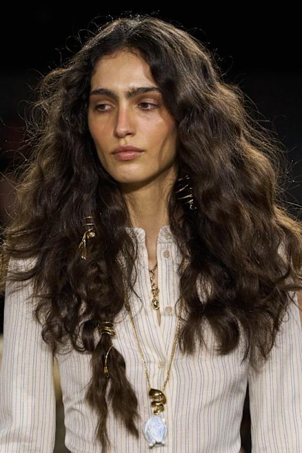 مجموعة كلوي لموسم خريف 2026 The Devotion Collection