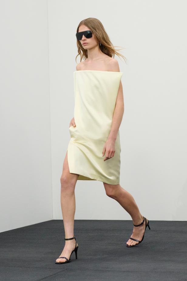 مجموعة Courrèges لخريف وشتاء 2027 أقمشة حرة وجريئة