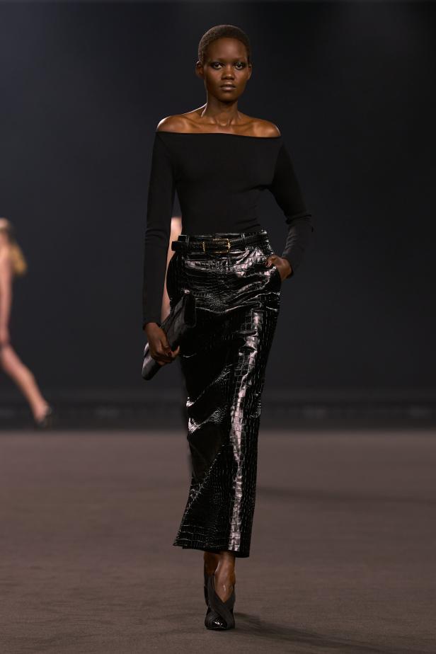 نيويورك التسعينيات برؤية إيلي صعب في مجموعة خريف 2026... لامرأة تجمع بين تناقضات ‏المدينة الساحرة