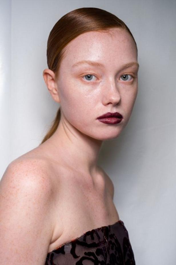 نيويورك التسعينيات برؤية إيلي صعب في مجموعة خريف 2026